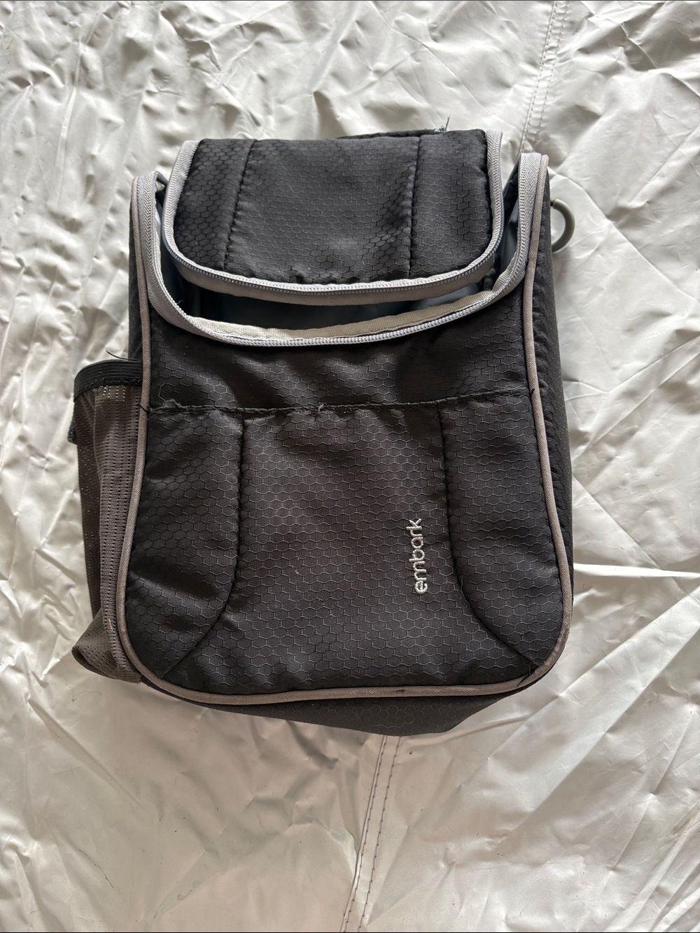 Embark lunch cooler bag top handle